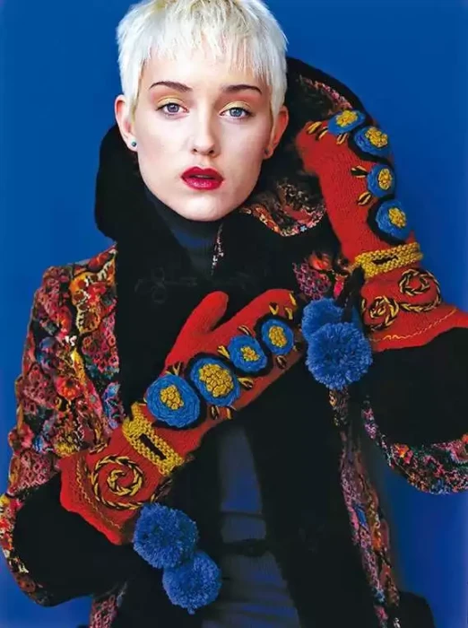 Вязание в тренде. Модные варежки и перчатки. Спицы