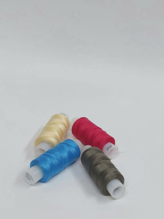 Нитки швейные 45ЛЛ 4 х 200 м