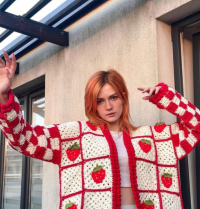 Кофта красная вязанная Аля Бридж